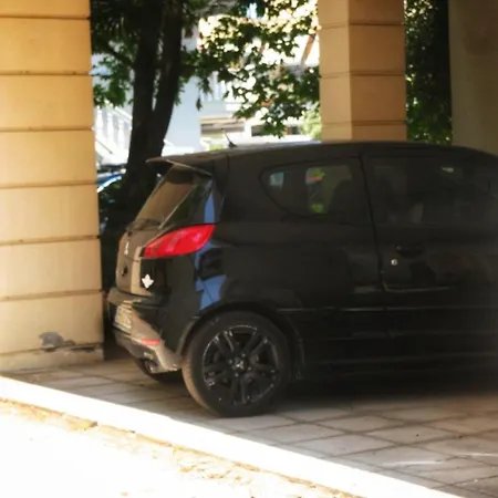 Just Steps From The - Central, Stylish & Comfortable פלטמונס