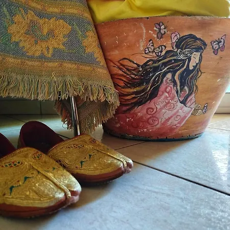 Just Steps From The - Central, Stylish & Comfortable