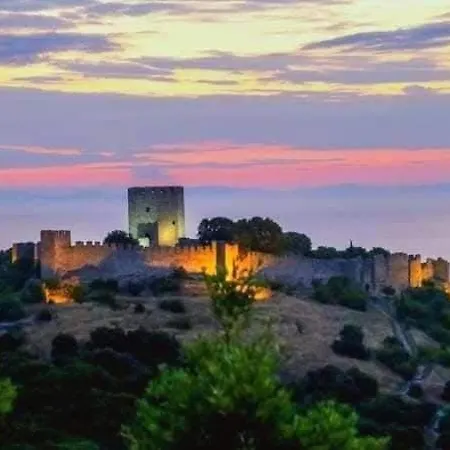 Just Steps From The - Central, Stylish & Comfortable דירה