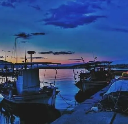 Just Steps From The - Central, Stylish & Comfortable דירה פלטמונס