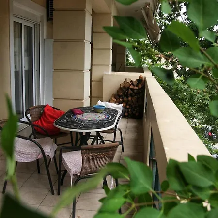 Just Steps From The - Central, Stylish & Comfortable بلاتامونيس