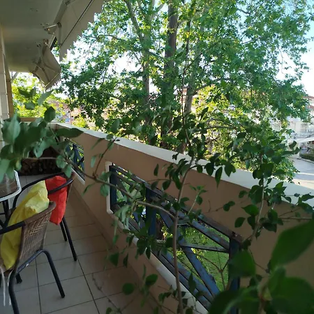 Apartamento Just Steps From The - Central, Stylish & Comfortable