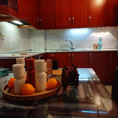 Just Steps From The - Central, Stylish & Comfortable شقة