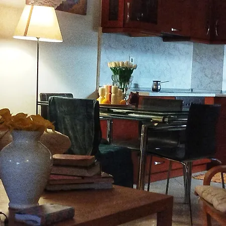 Apartamento Just Steps From The - Central, Stylish & Comfortable *