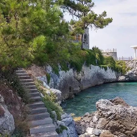 Just Steps From The - Central, Stylish & Comfortable * Platamonas