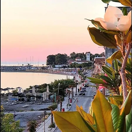 Just Steps From The - Central, Stylish & Comfortable Apartamento *