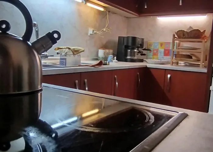 Apartamento Just Steps From The - Central, Stylish & Comfortable *