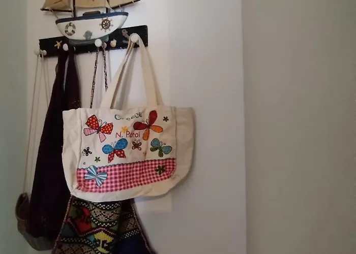 Just Steps From The - Central, Stylish & Comfortable Apartamento *