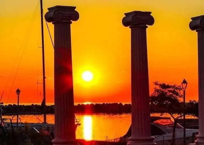 Just Steps From The - Central, Stylish & Comfortable * Platamonas